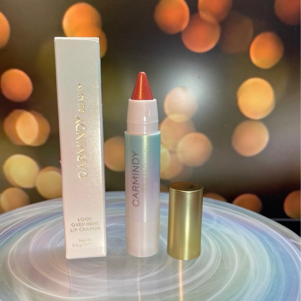 Carmindy Beauty ~ Lip Crayon ~ Shade Peach Shimmer ~ BNIB
